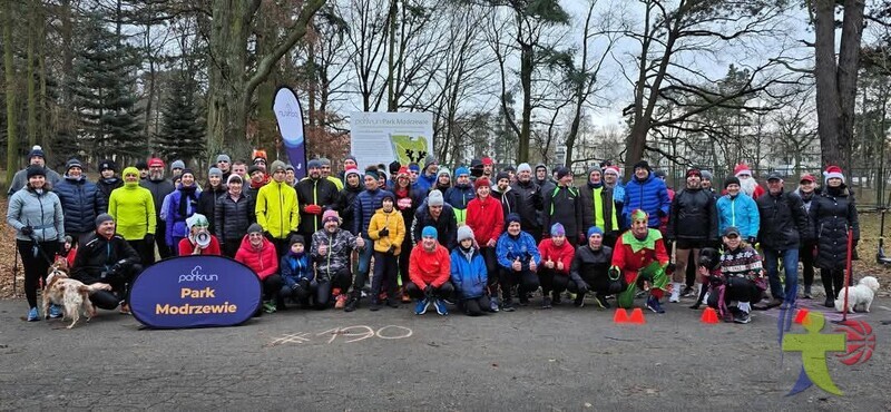 Przedświąteczny start Jedenastkowiczów w parkrun Park Modrzewie Elbląg